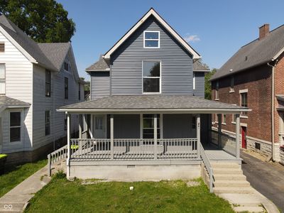 527 Henry St
