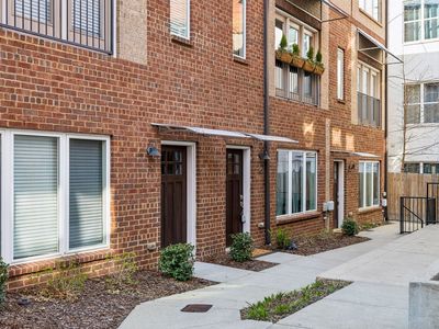 2003 Convent Pl APT 6