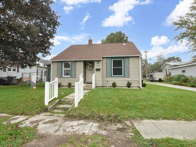 Property at 303 E Broad St, South Whitley, IN