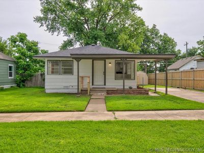104 S Cheyenne Ave