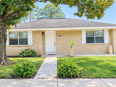 2834 Mercedes Blvd