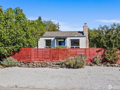 10332 Midvale Avenue N