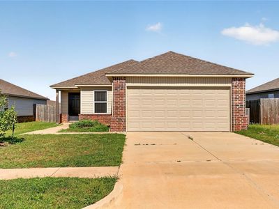 1924 Hannah Ln