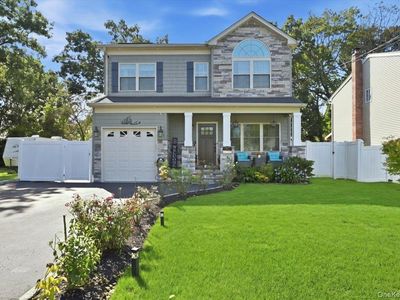 136 Oak Street