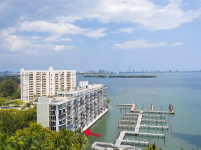 770 NE 69th St Unit 1C
