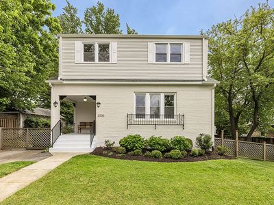 2030 Luzerne Ave