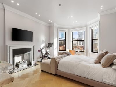 160 Commonwealth Ave APT 410