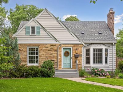 1403 California Ave W