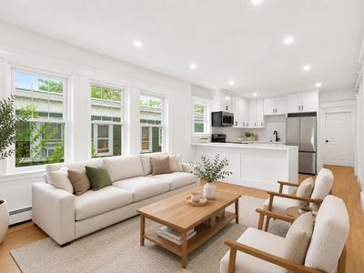 60 Derby St APT 6