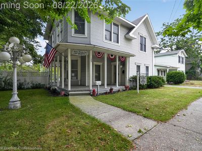108 College St