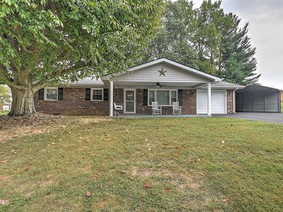 393 Mosswood Ln
