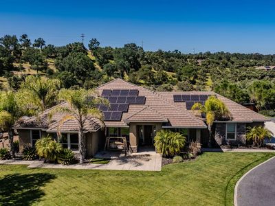 5250 W Lake Rd