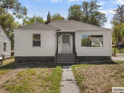 77 Cottonwood Ave