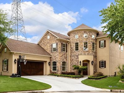 11218 French Oak Ln