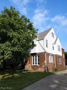 Property at 19075 Meredith Ave, Euclid, OH