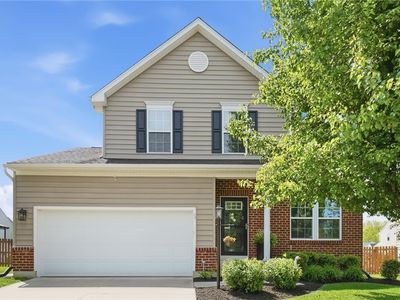 1439 Artesian Ln