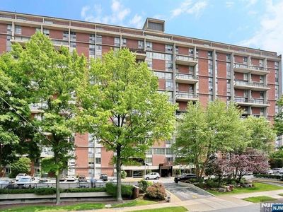 2 Horizon Rd #Penthouse 2