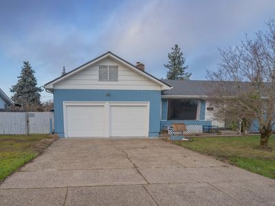 212 Hayden Bridge Way