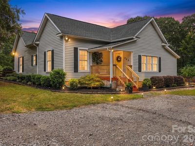 360 Oak Dr