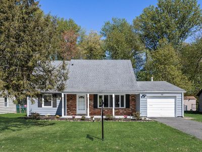 114 Eastbrook Ln