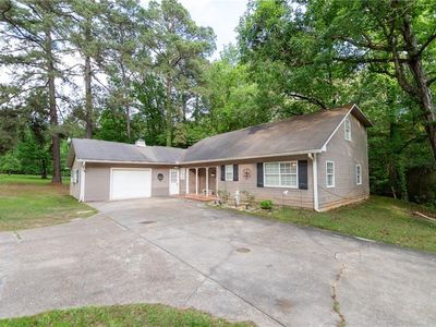 956 Stones Way Dr
