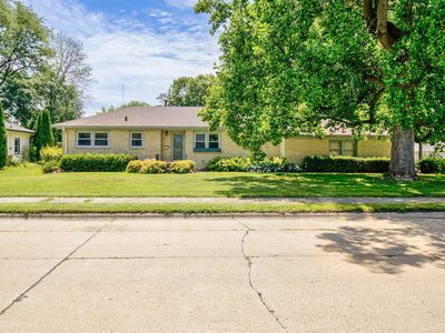 Property at 300 5th Street Pl SE, Altoona, IA