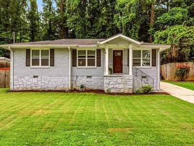 892 Scott Cir
