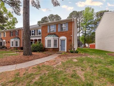 11 Corwin Cir