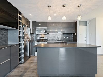 3883 Turtle Creek Blvd APT 808