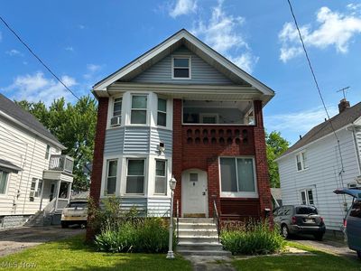 2222 Hood Ave