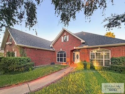 2818 Pine Valley Dr