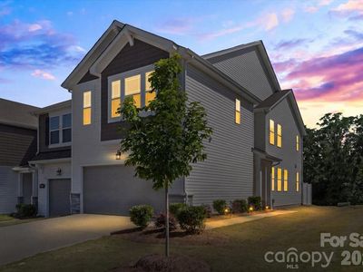 4529 Iron Oak Ln