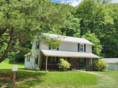 5852 Wolf Creek Rd
