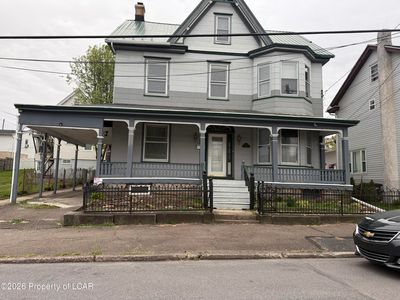 418 E Mine St