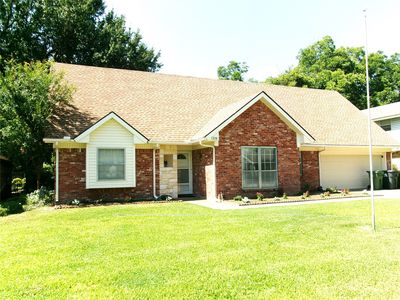 1208 Academy Dr