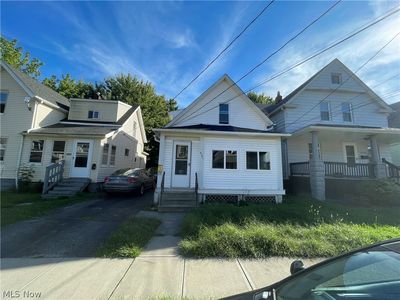 3201 Saratoga Ave