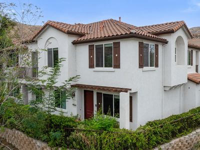 28024 Catherine Dr
