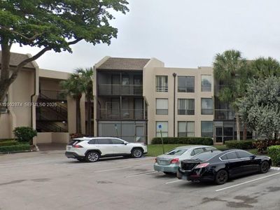 6301 N University Dr APT 202