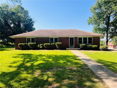 Property at 4 Neumann Dr, Atchison, KS