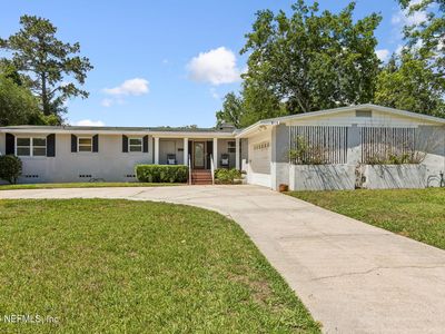 915 OLD GROVE Manor