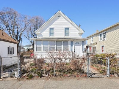 22 Camp St