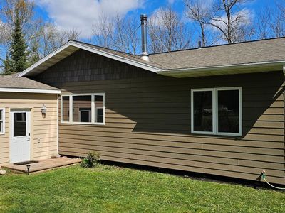1735 Arborvitae Ln NE