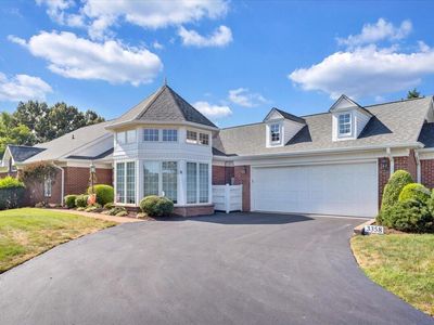 3358 Kingsbury Cir SW