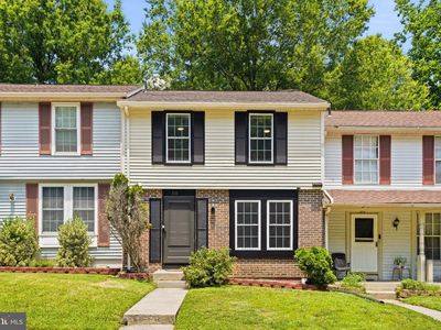 Property at 310 Shady Glen Dr, Capitol Heights, MD