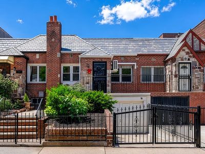 31-14 48th St