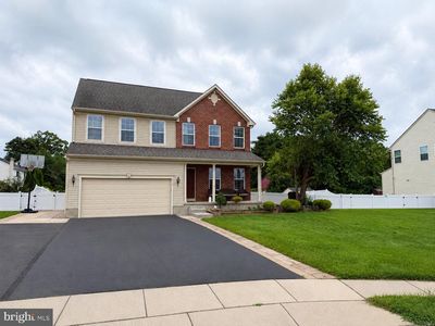 5 Goodyear Ln