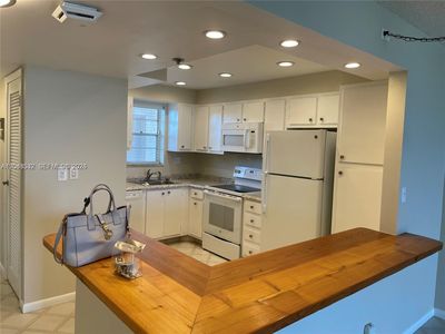 3100 W Rolling Hills Cir APT 502