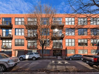 2210 W Wabansia Ave APT 408