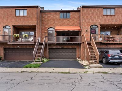 353 Lakefront Blvd