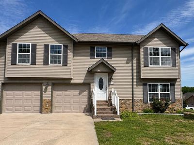 1570 Lyle Curtis Cir